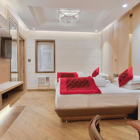 Empire Suites, New Delhi Extérieur photo