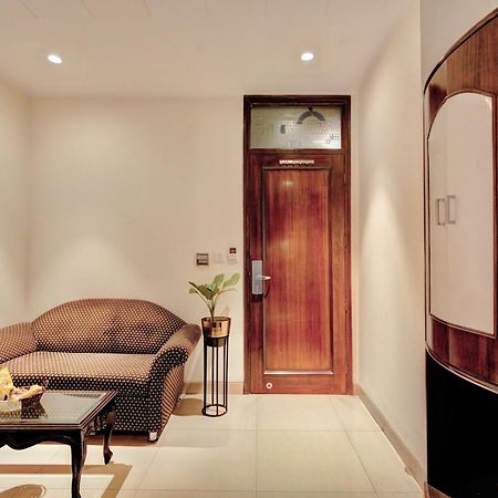 Empire Suites, New Delhi Extérieur photo