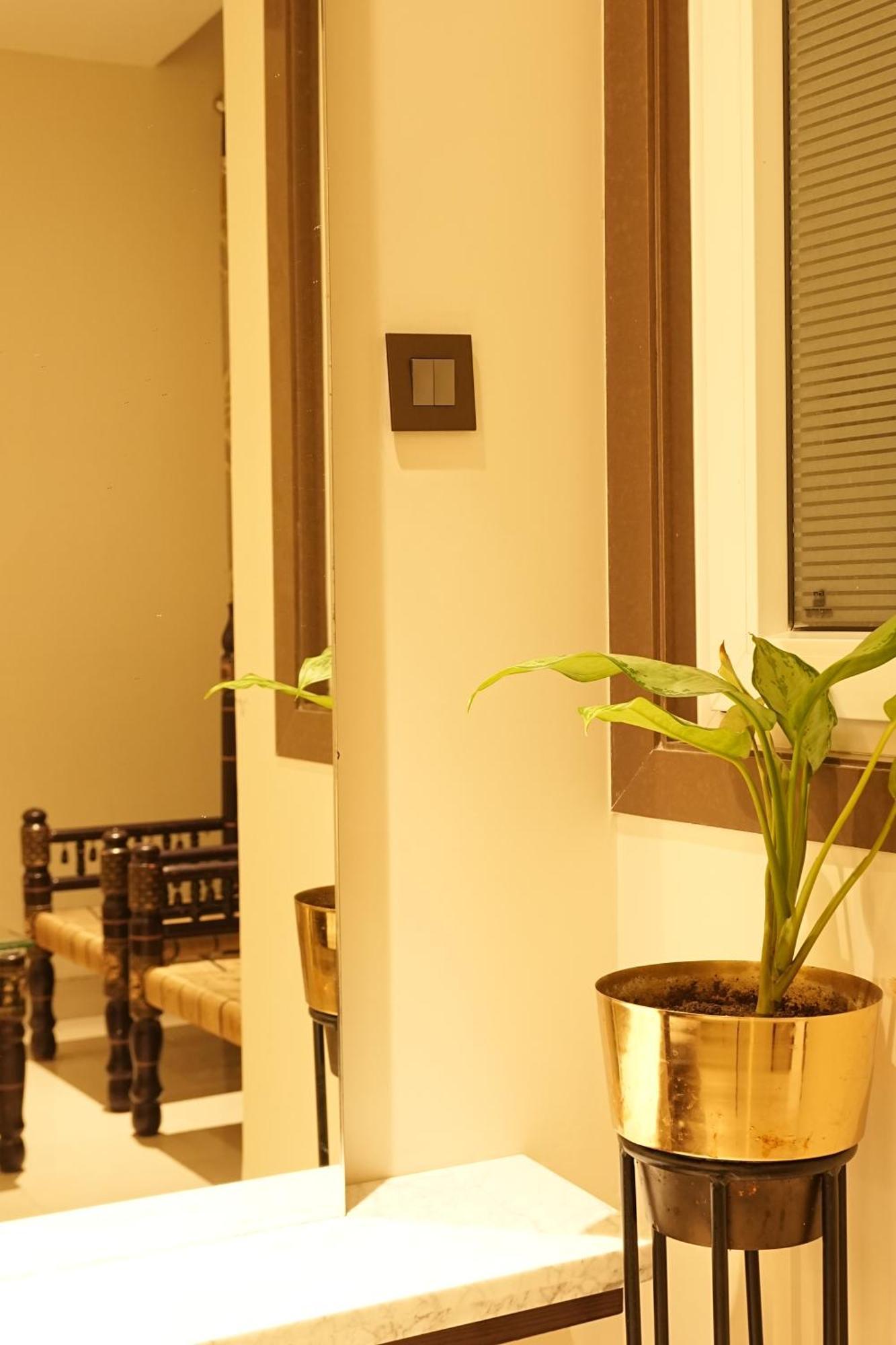 Empire Suites, New Delhi Extérieur photo