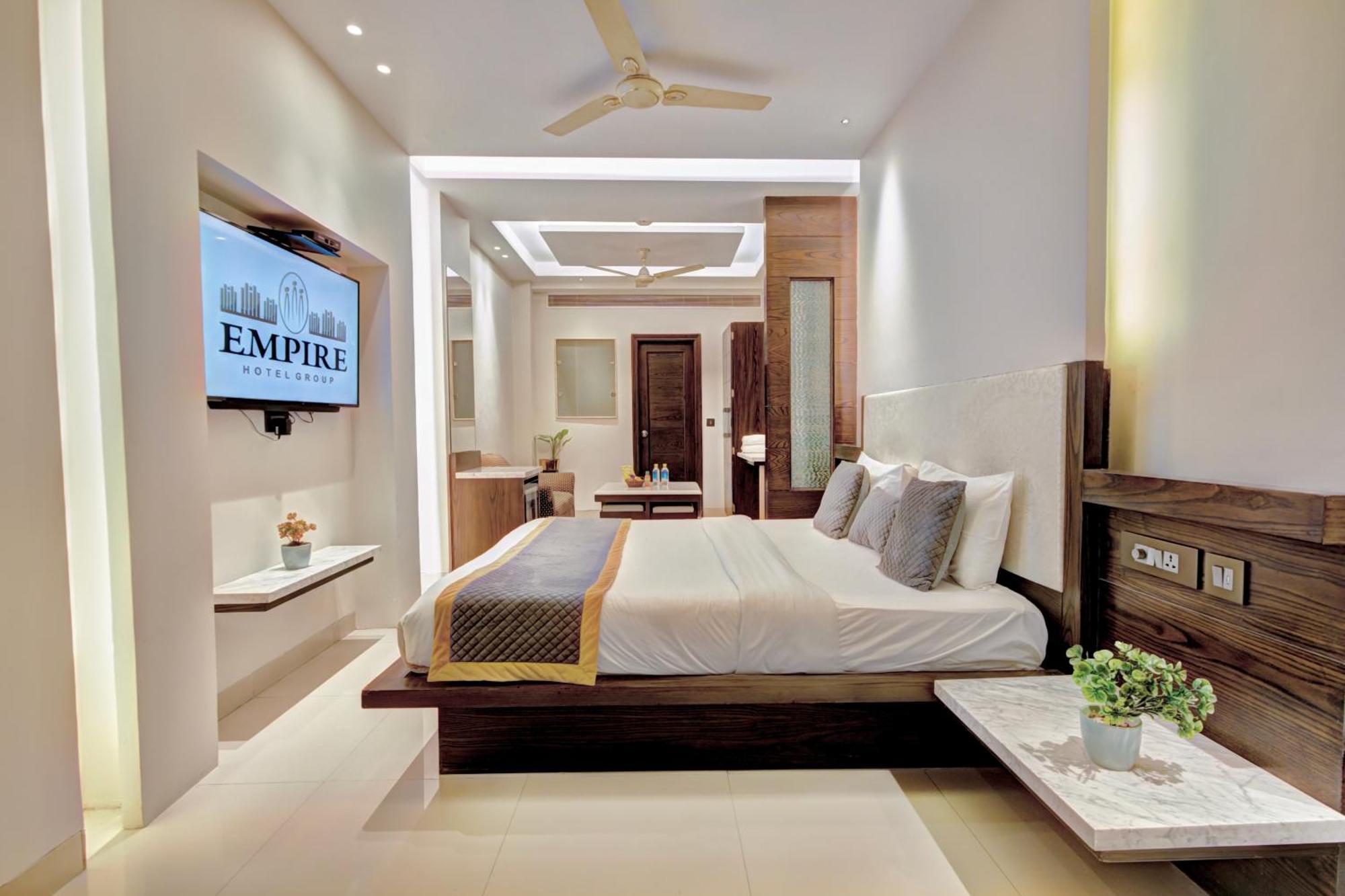 Empire Suites, New Delhi Extérieur photo