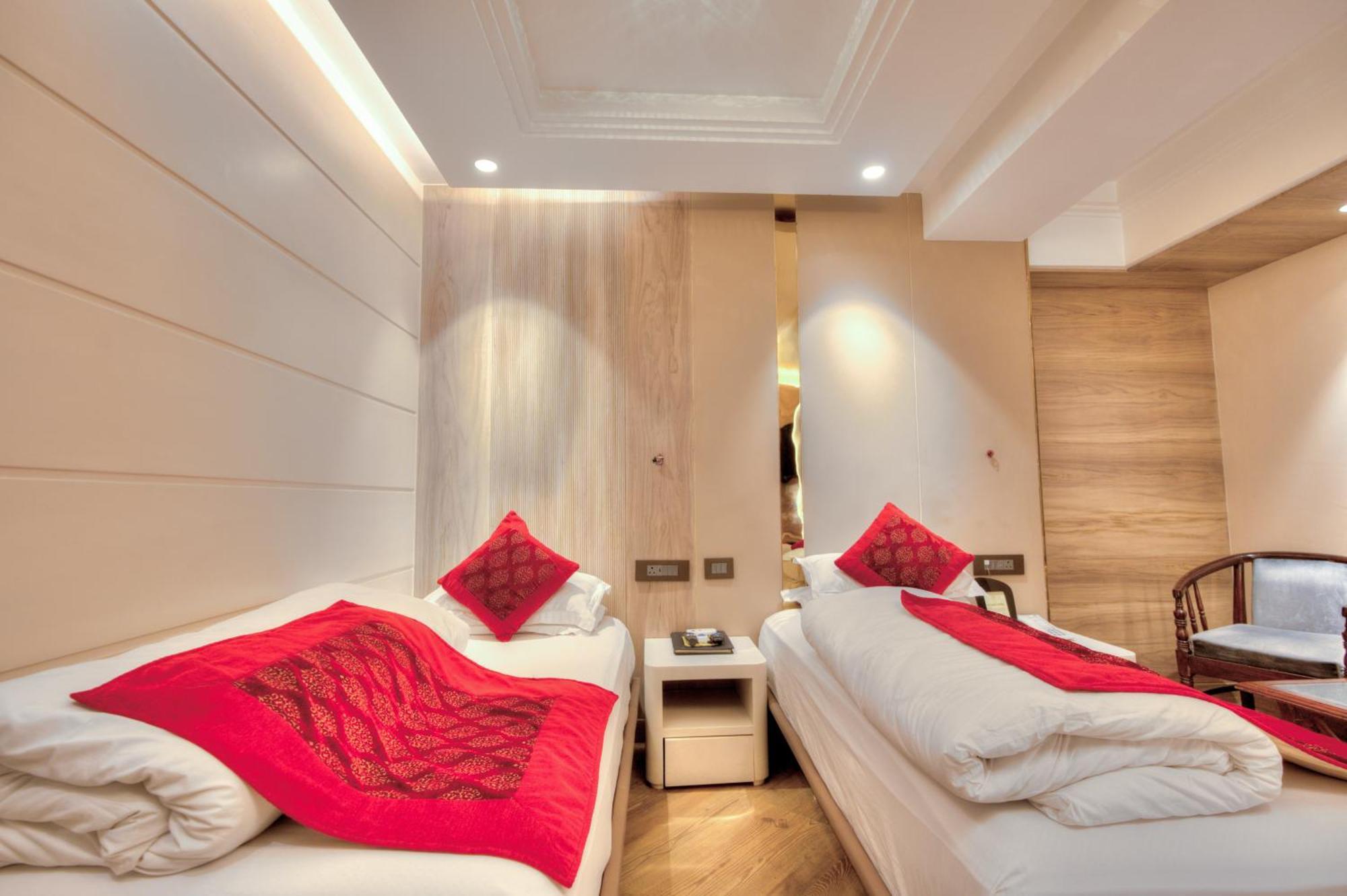 Empire Suites, New Delhi Extérieur photo