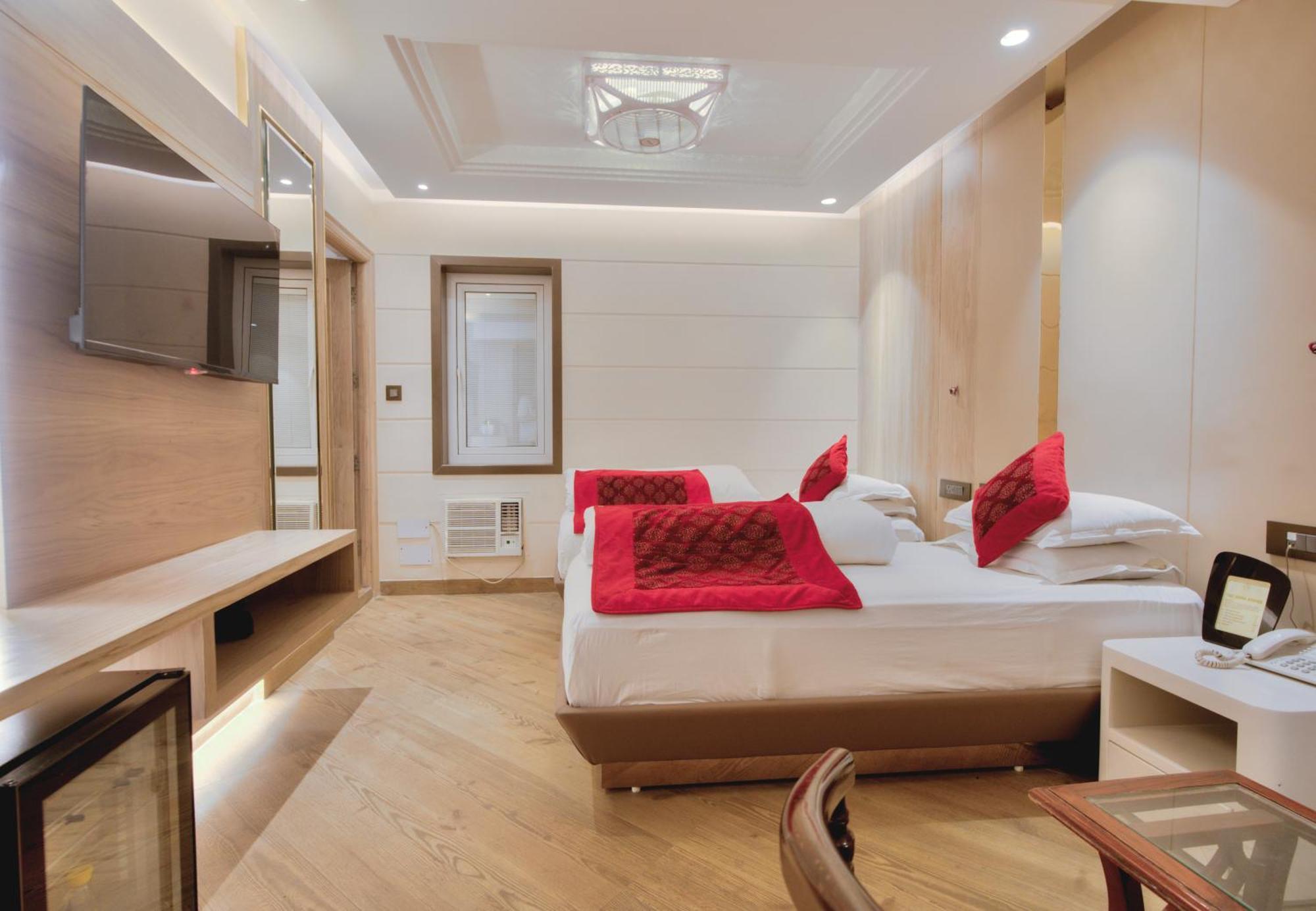 Empire Suites, New Delhi Extérieur photo